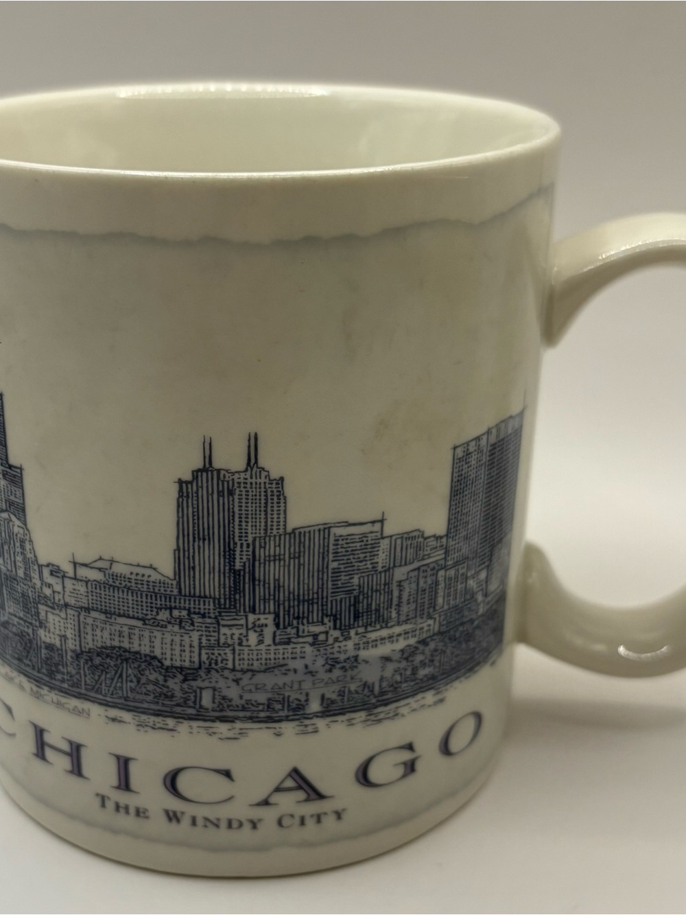Starbucks 2006 Chicago The Windy City Architectural Series 18oz Cup Mug